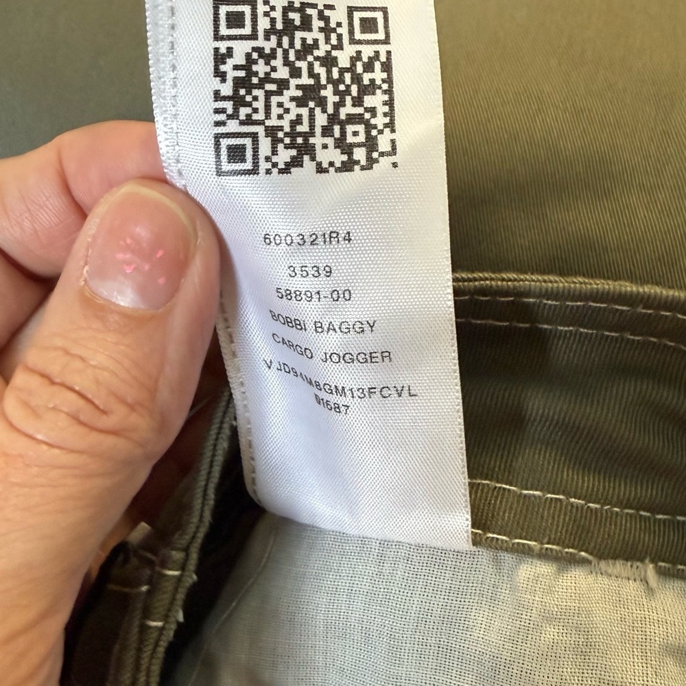 New BOBBI BAGGY CARGO JOGGER
TRUE RELIGION - Picture 13 of 16
